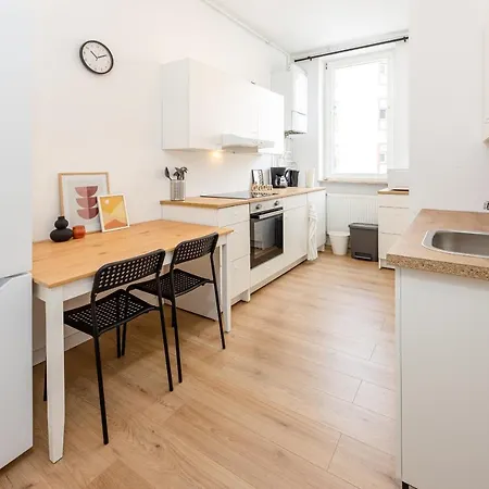 Easystay - Oberhausen 아파트 *